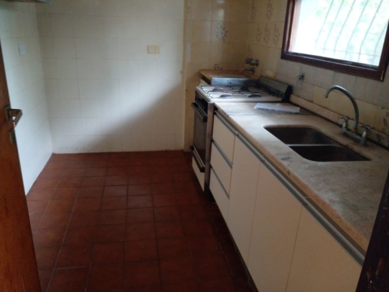 VENTA DEPARTAMENTO TRES AMBIENTES EXTERNO CON BALCON SALIENTE