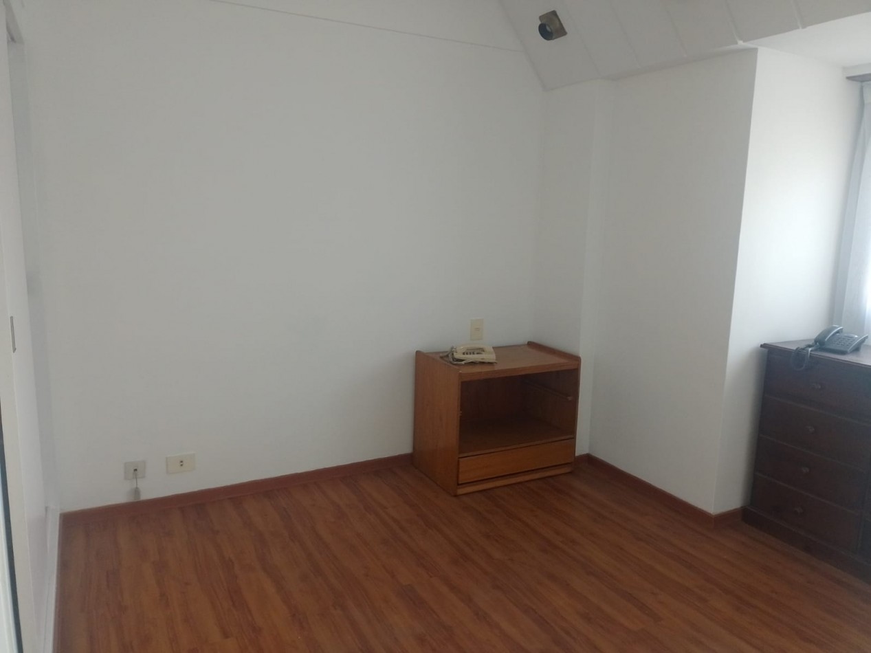 DEPARTAMENTO 3 AMBIENTES EXTERNO CON COCHERA CUBIERTA